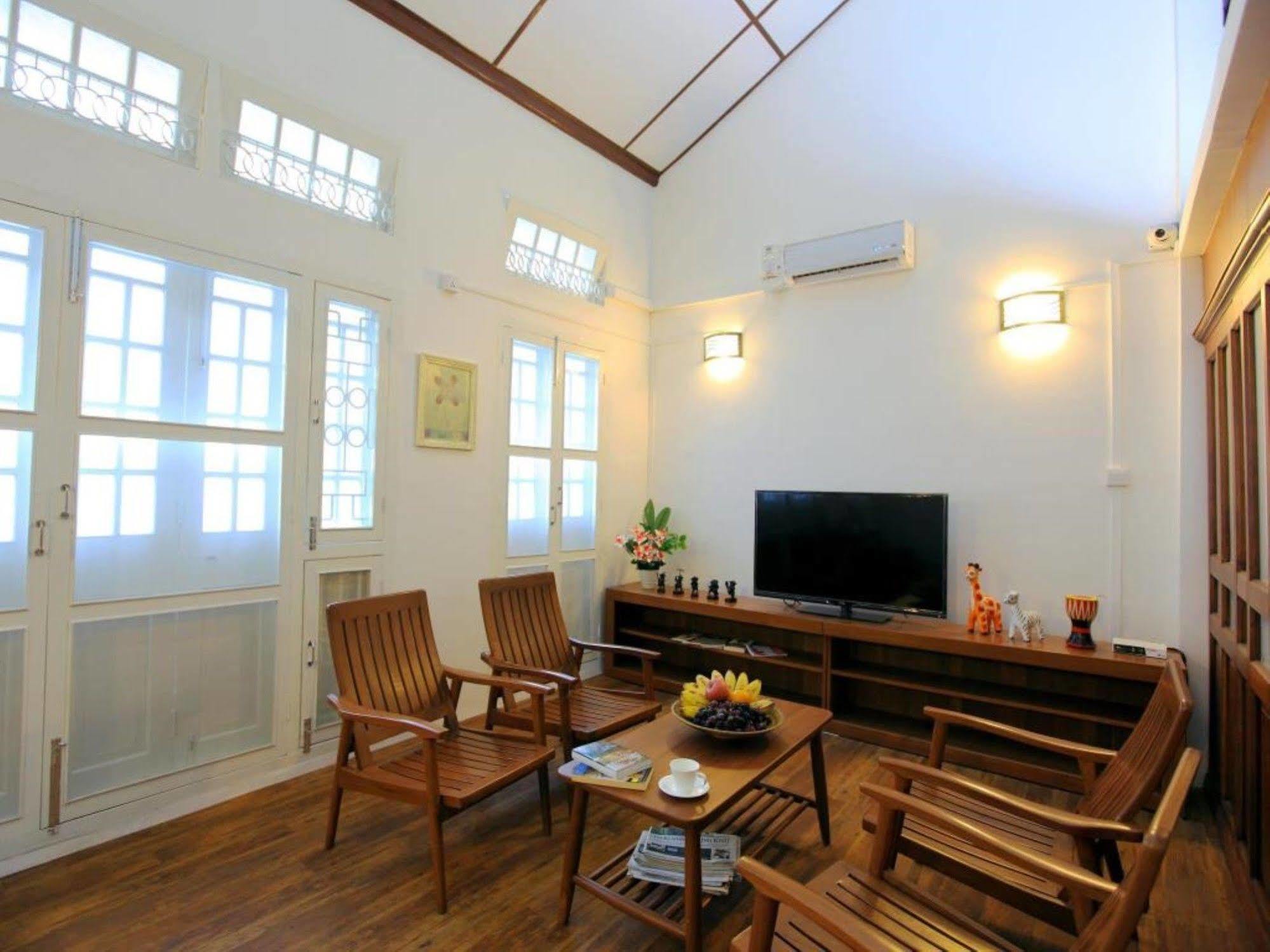 Four Rivers Youth Hostel Yangon Luaran gambar