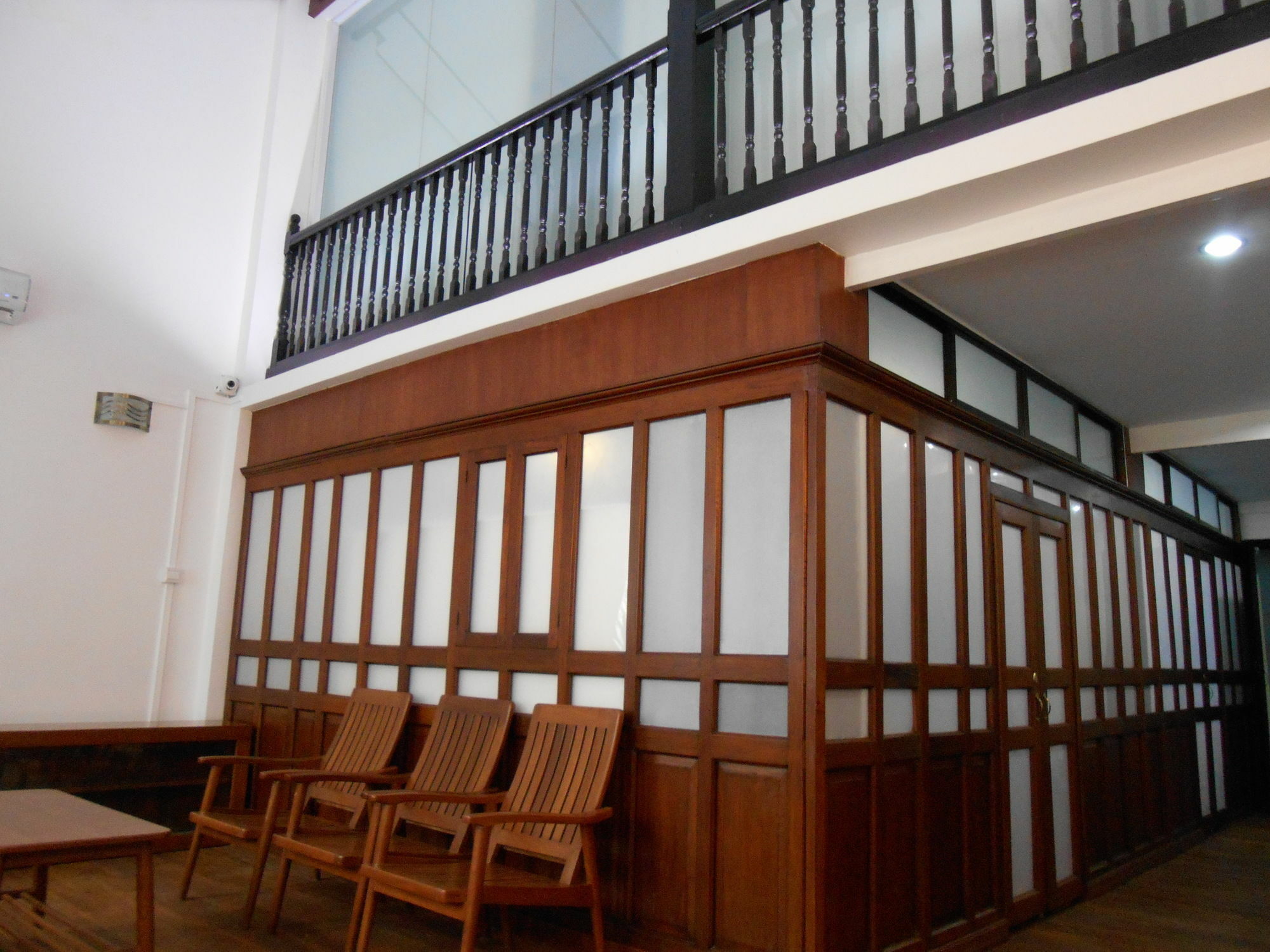 Four Rivers Youth Hostel Yangon Luaran gambar
